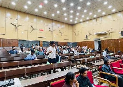 Session in the auditorium